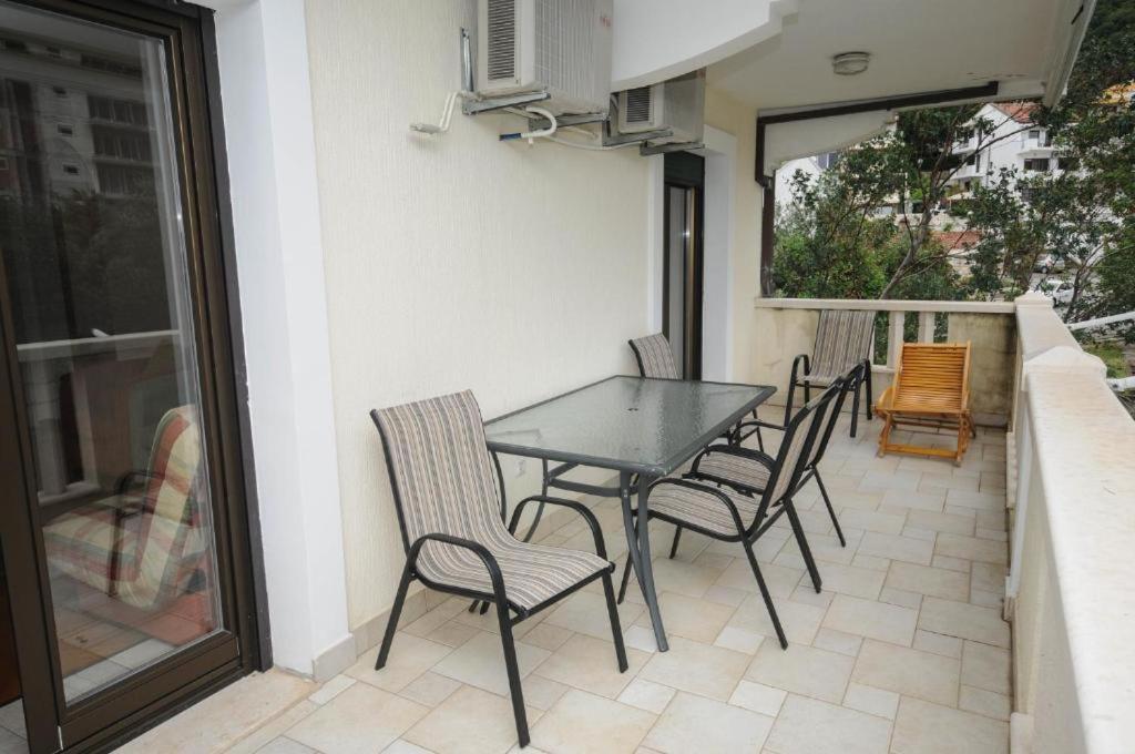 Apartment Jana Петровац Экстерьер фото